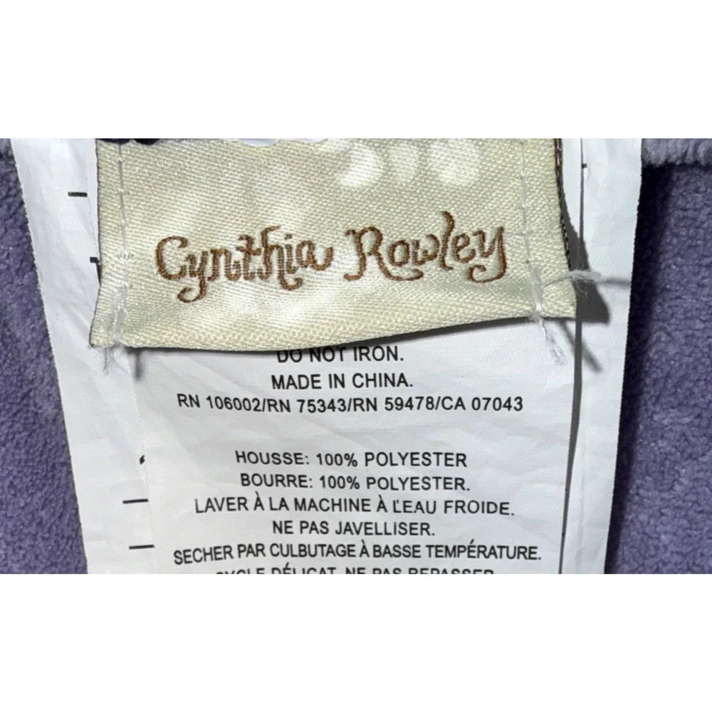 Cynthia Rowley Iridescent Silver Purple Sequin Mermaid Tail Blanket 52